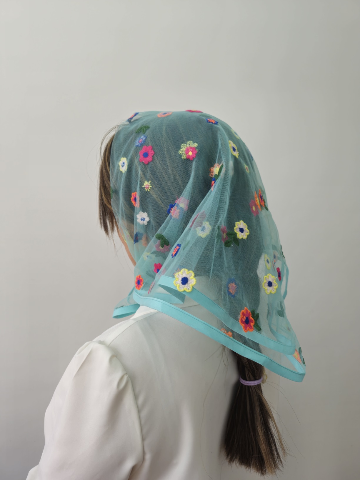 مینی اسکارف آدامسی